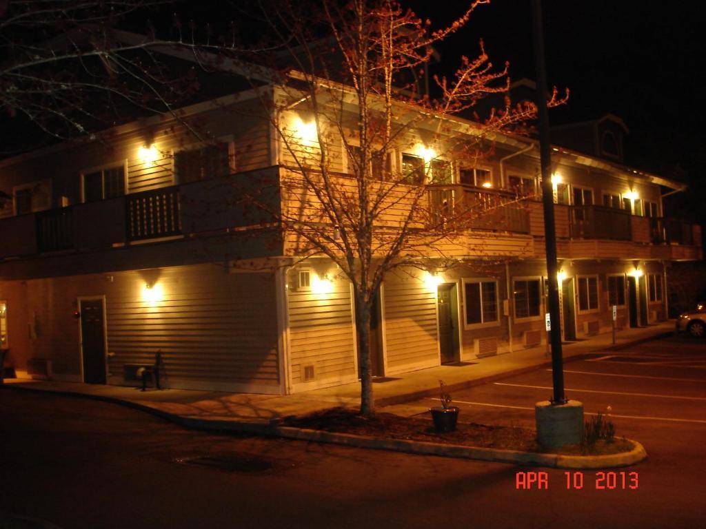Quality Inn & Suites Bainbridge Island Exterior foto